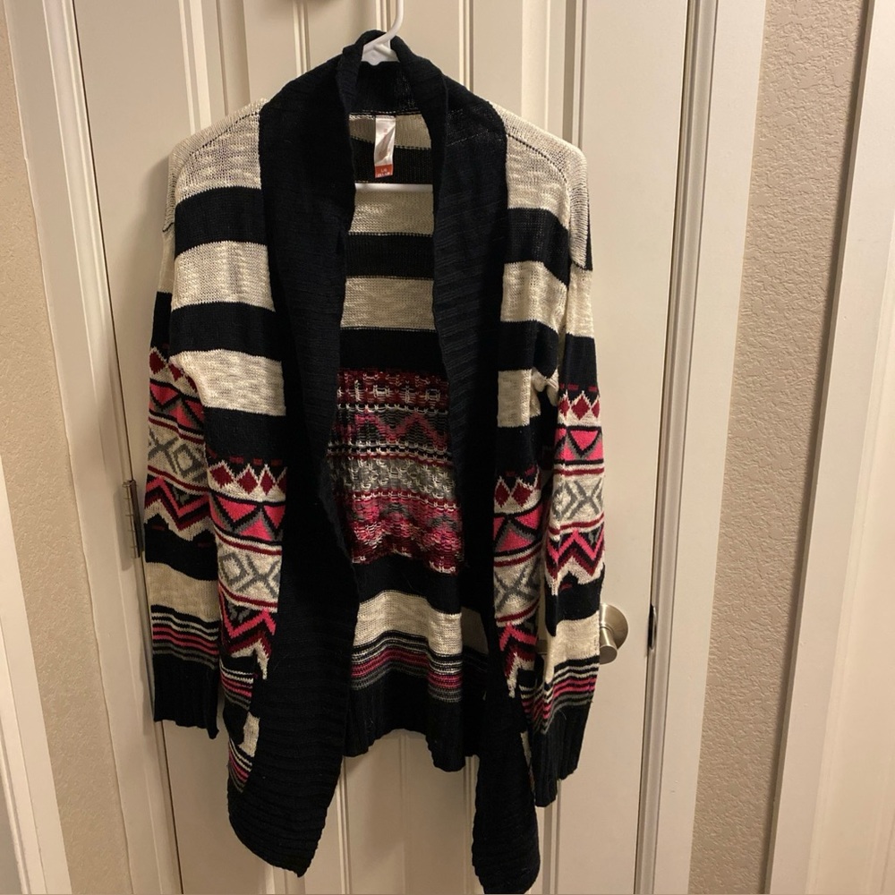 No Bo L cardigan sweater No Boundaries juniors size large LG pink black 11 13